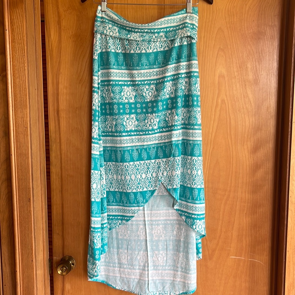 Lily Rose Juniors Geometric Turquoise & Off White  Tulip Maxi Skirt  Size Medium